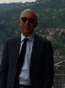 אורי וינקלר.