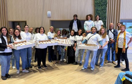 "מסיבת אור" בשיבא: עמותת שניר שימחה חיילים ומאושפזים במחלקות השיקום