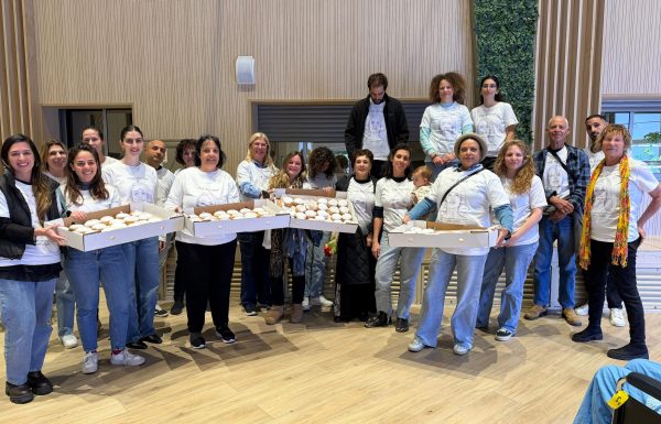 "מסיבת אור" בשיבא: עמותת שניר שימחה חיילים ומאושפזים במחלקות השיקום