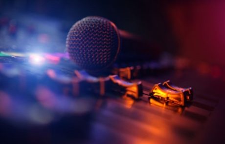 אולפן הקלטות מקצועי וקליפים ליום הולדת 60