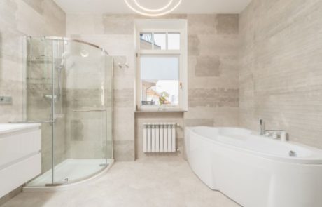 המדריך המלא לבחירת ארונות אמבטיה ומקלחונים