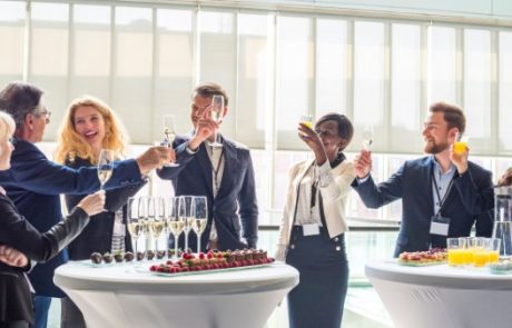 יתרונות של דיילות דוגמניות לאירועים ולכנסים