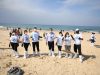 לוקחים אחריות: תושבי רמת גן יצאו להתנדב במבצע ניקיון החופים ממפגע הזפת
