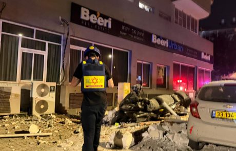 בני זוג נהרגו מפגיעת טיל בקומה האחרונה של בניין מגורים ברמת גן